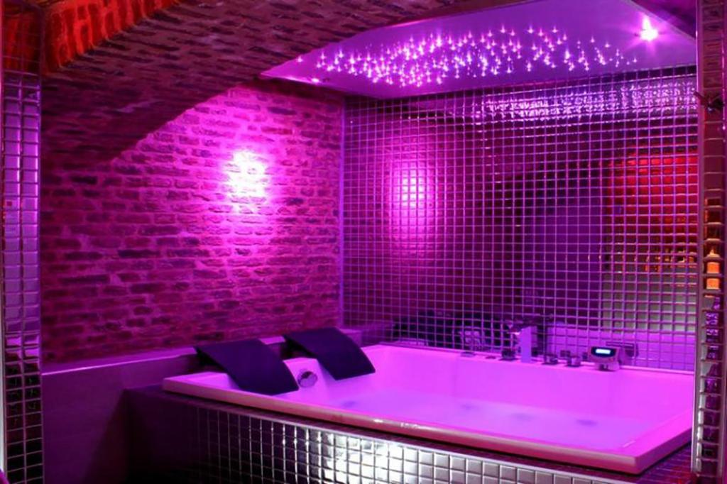 Jacuzzi Private Room & Spa Lille