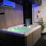 Chambre avec Jacuzzi Privatif Auxerre Loveroom La Parenthèse d'Auxerre avec Jacuzzi Privatif