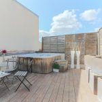 Chambre avec Spa Privatif Versailles Peace&Loft: Jacuzzi & Terrasse Versailles avec Spa Privatif dans la Chambre